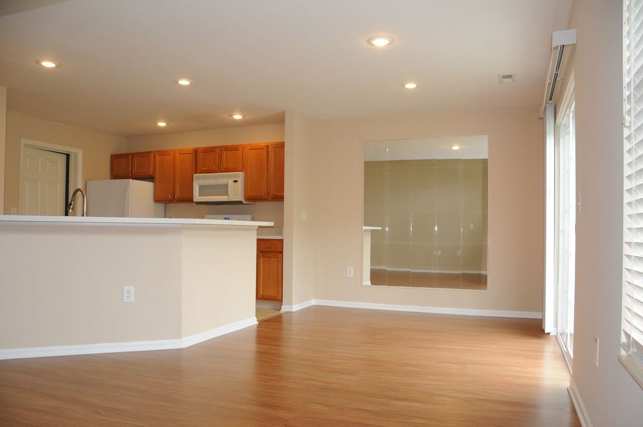 5115 Vinings Blvd - Photo 5 of 20