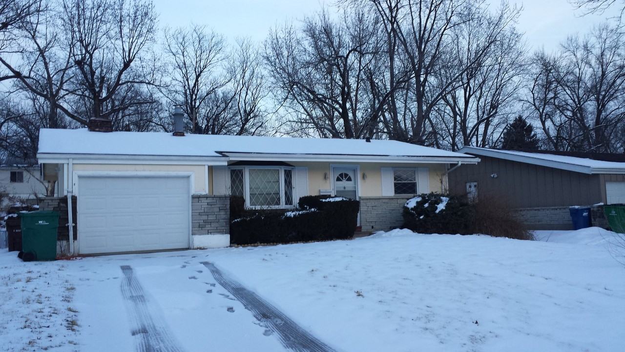 11172 Pritchard Dr - Photo 2 of 6