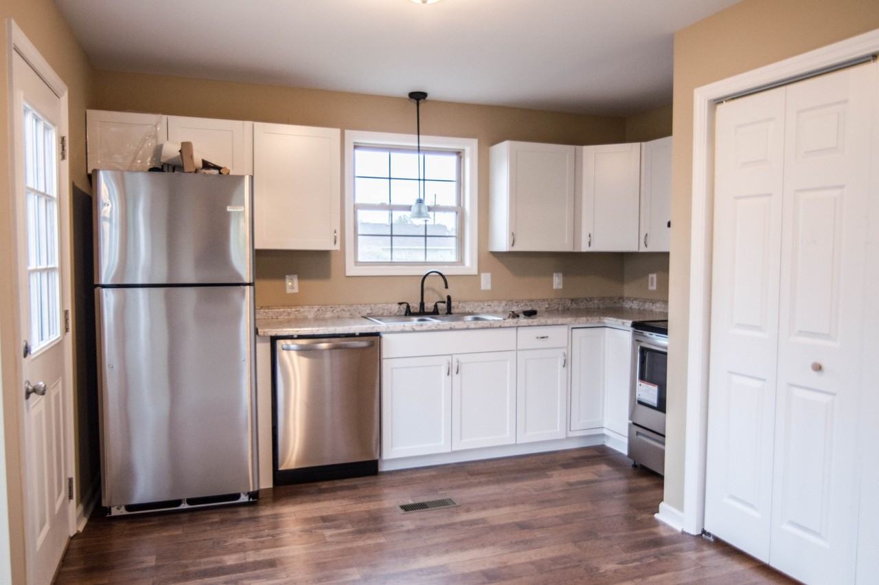 134 Monarch Ln - Photo 4 of 11