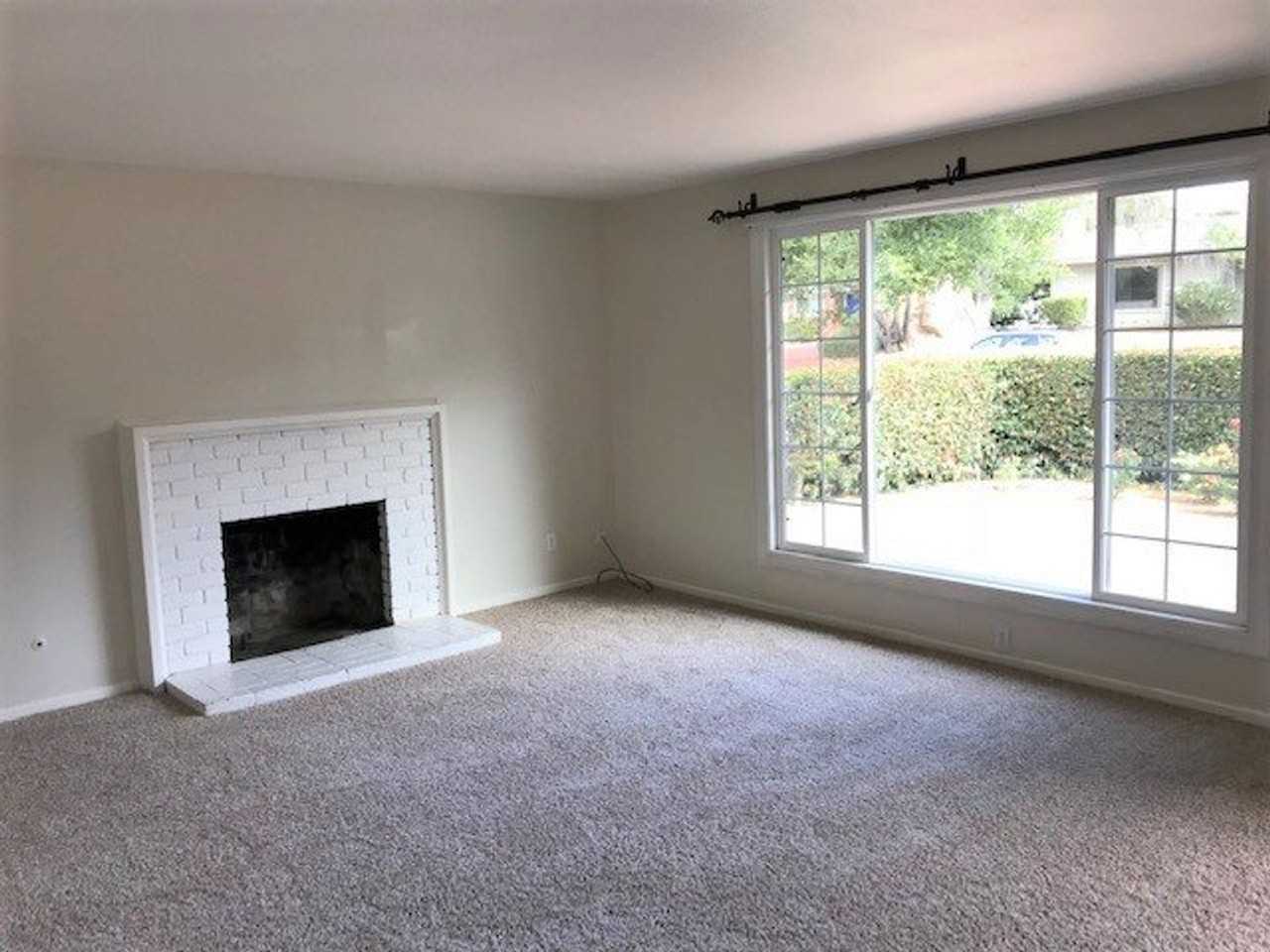 541 Highland Dr - Photo 3 of 19