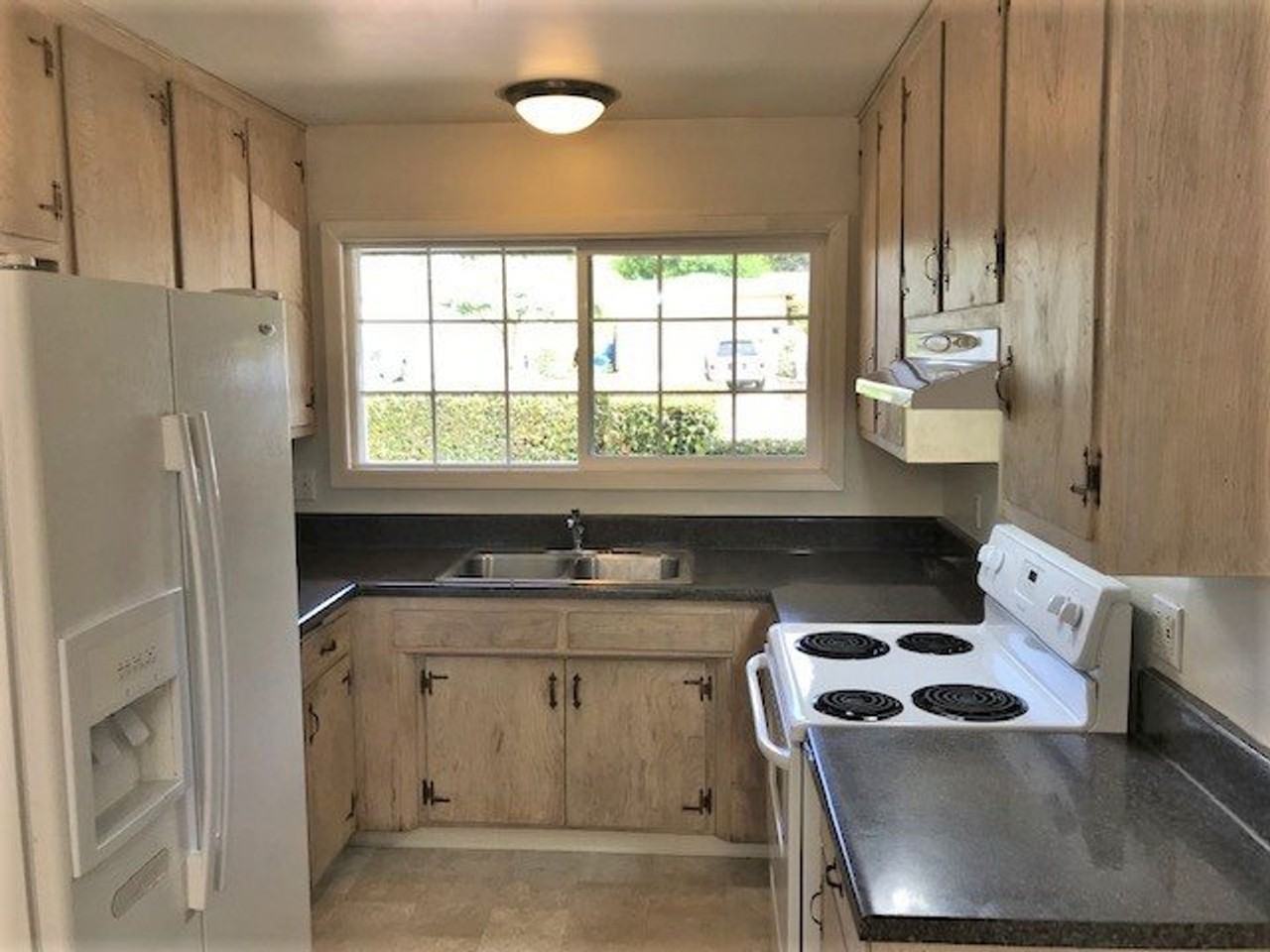 541 Highland Dr - Photo 6 of 19