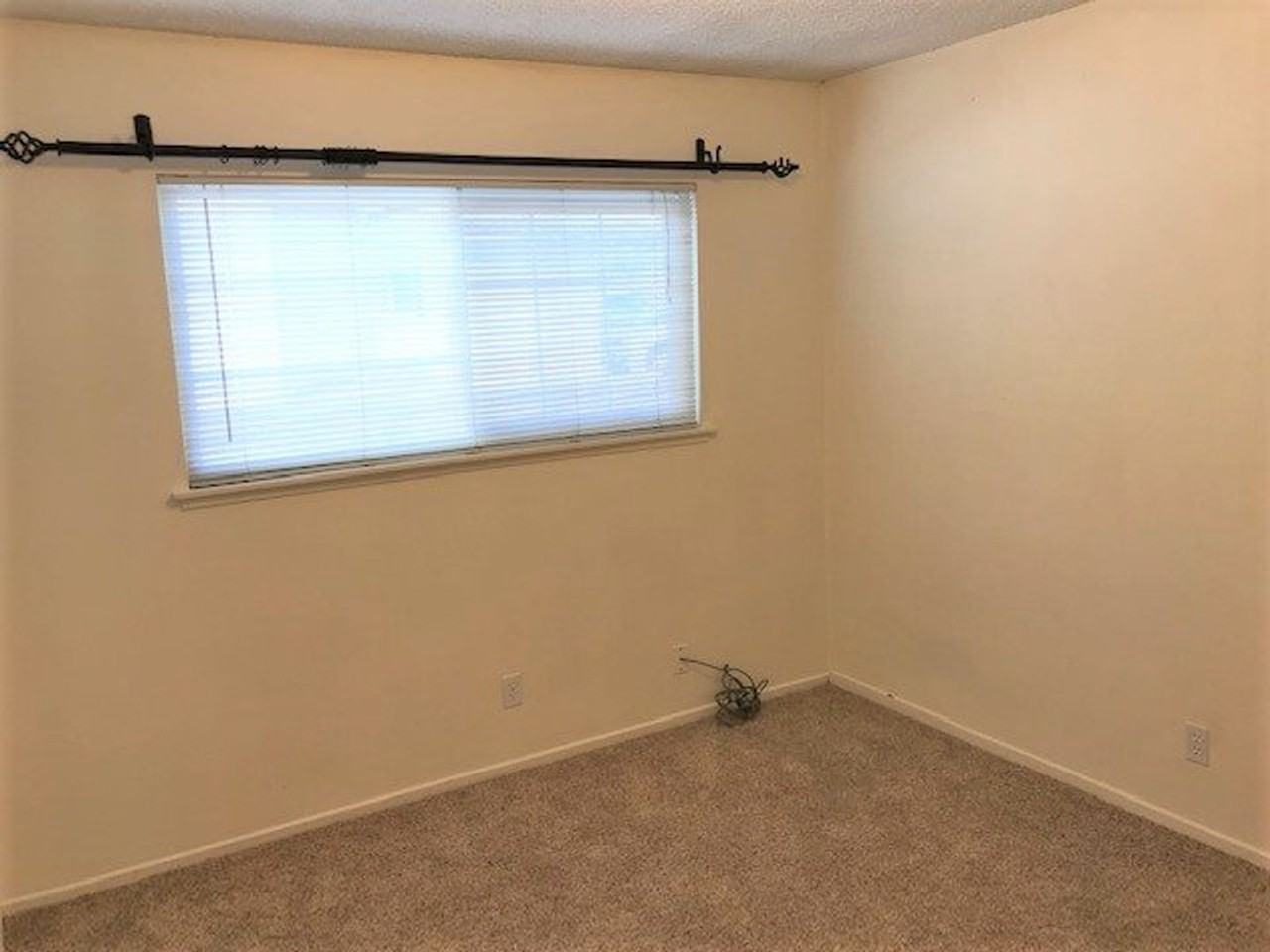 541 Highland Dr - Photo 7 of 19