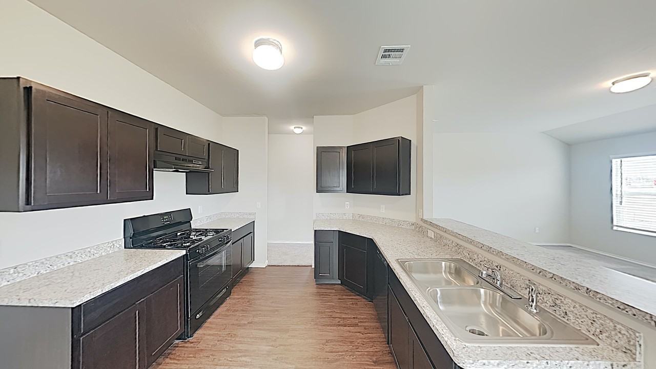 9920 Jack Rabbit Rd - Photo 6 of 18