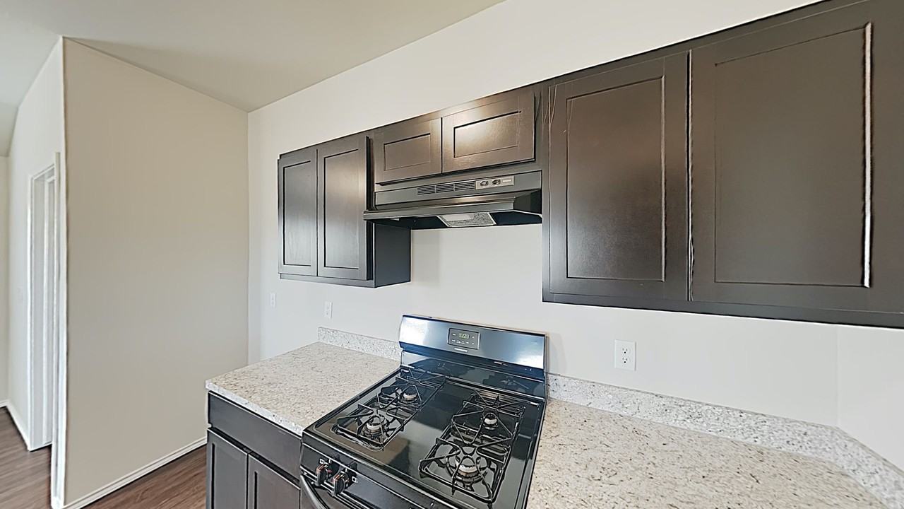 9920 Jack Rabbit Rd - Photo 7 of 18