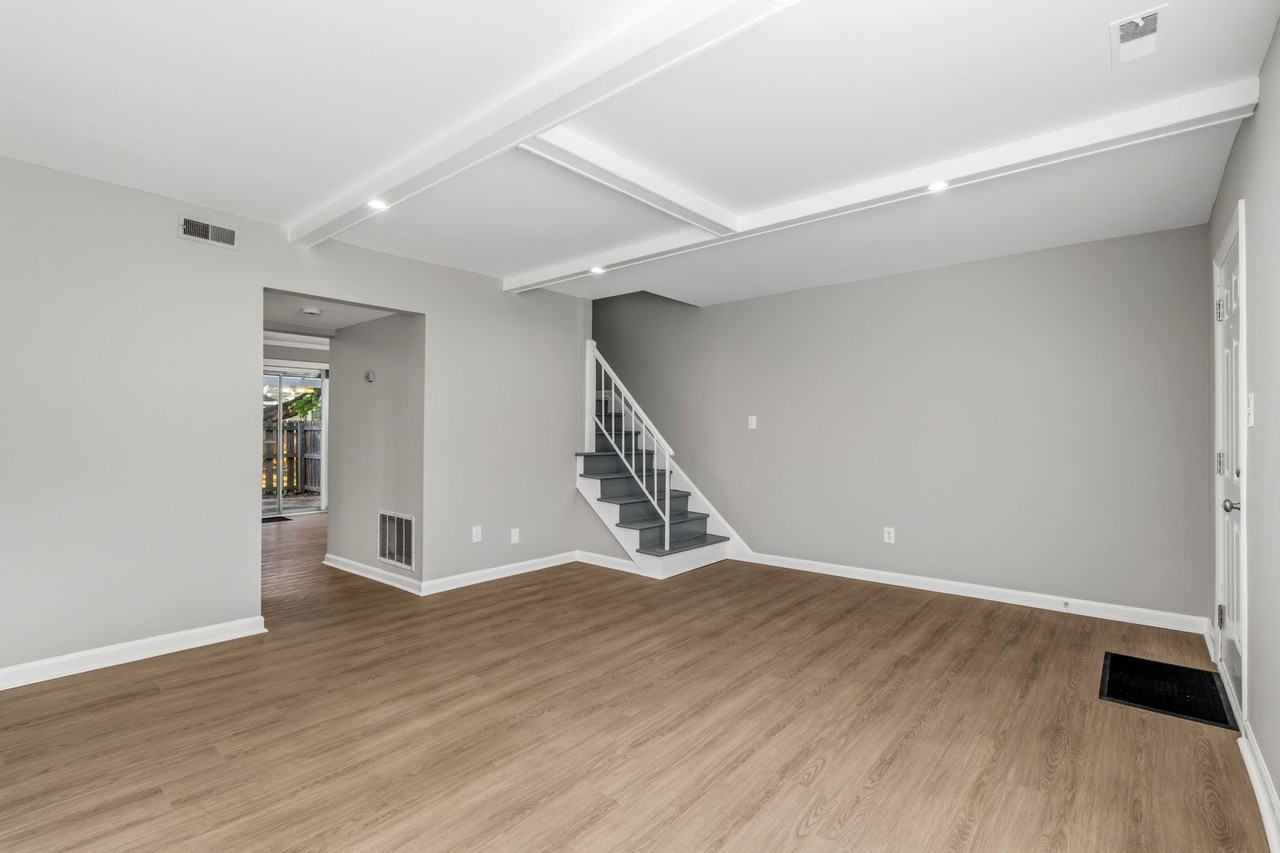 5729 Bramblegate Rd #F - Photo 3 of 25