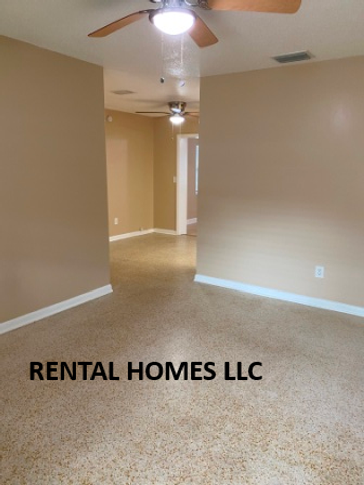 238 S 3rd St - Photo 7 of 13