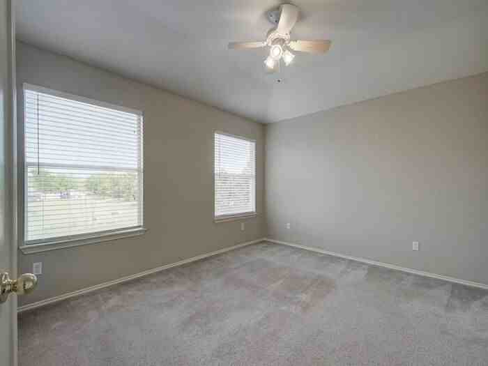 427 Territory Trl - Photo 3 of 15