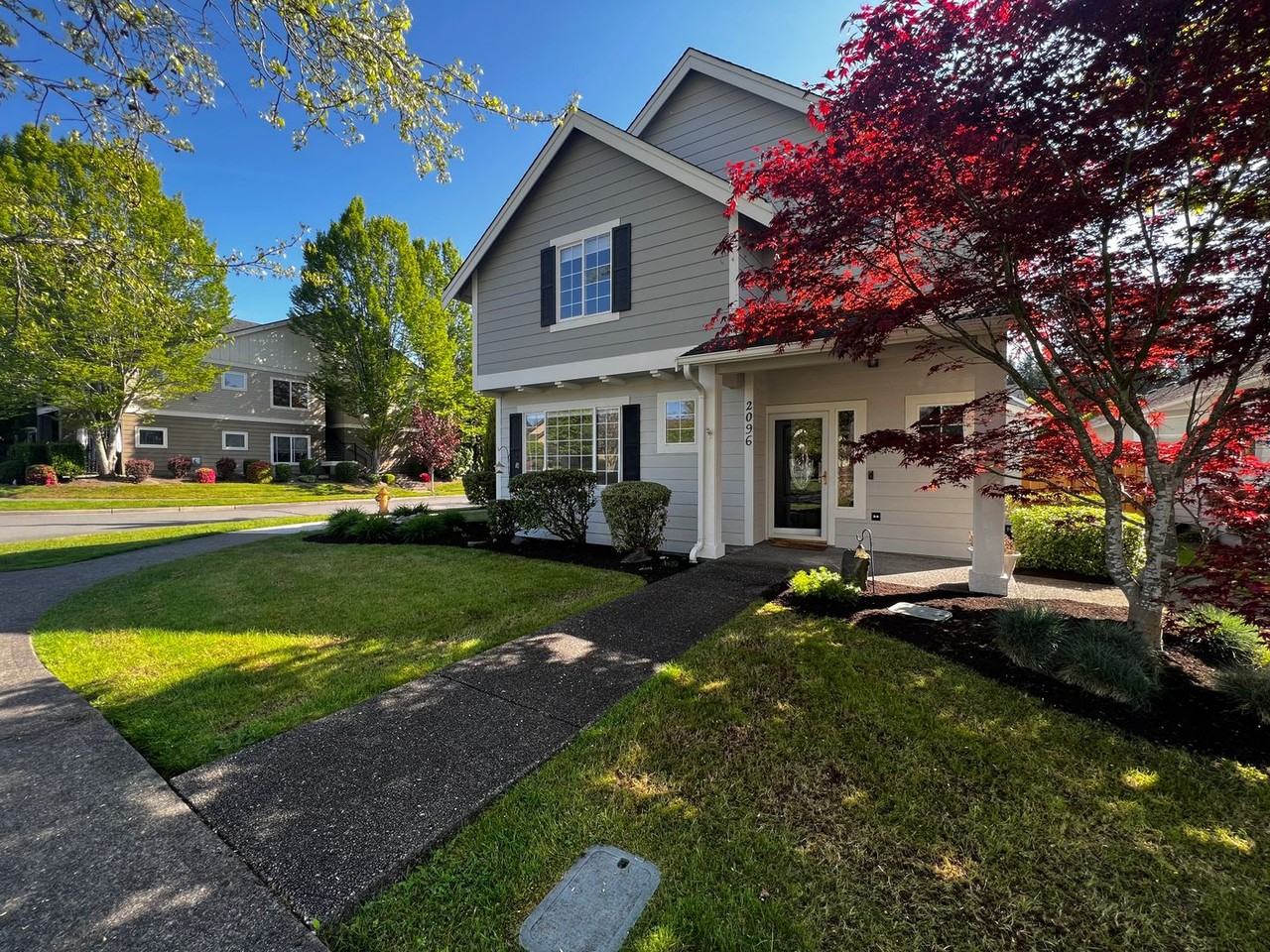 2096 Palisade Blvd - Photo 2 of 28