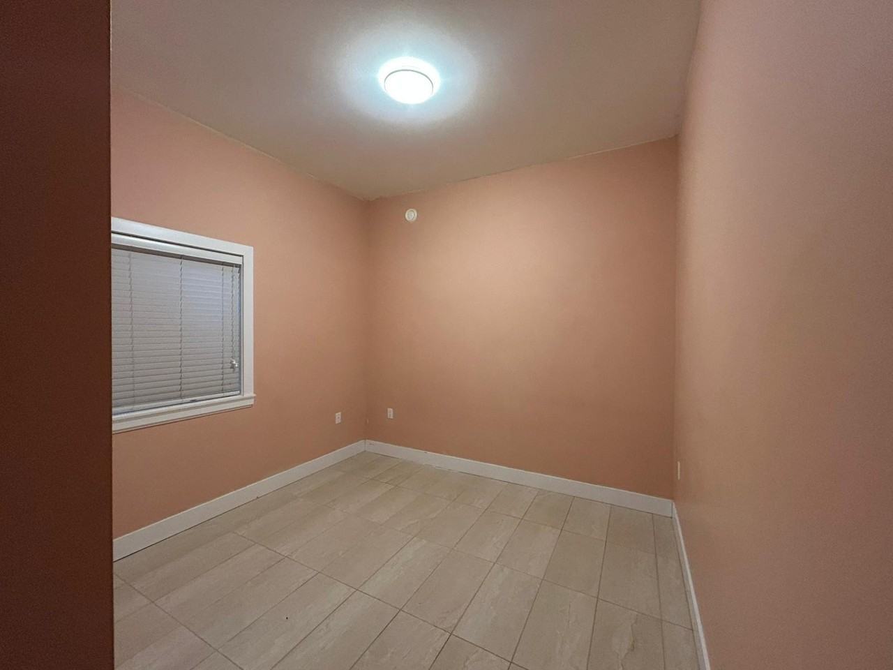 8646 156 Street - Photo 5 of 5