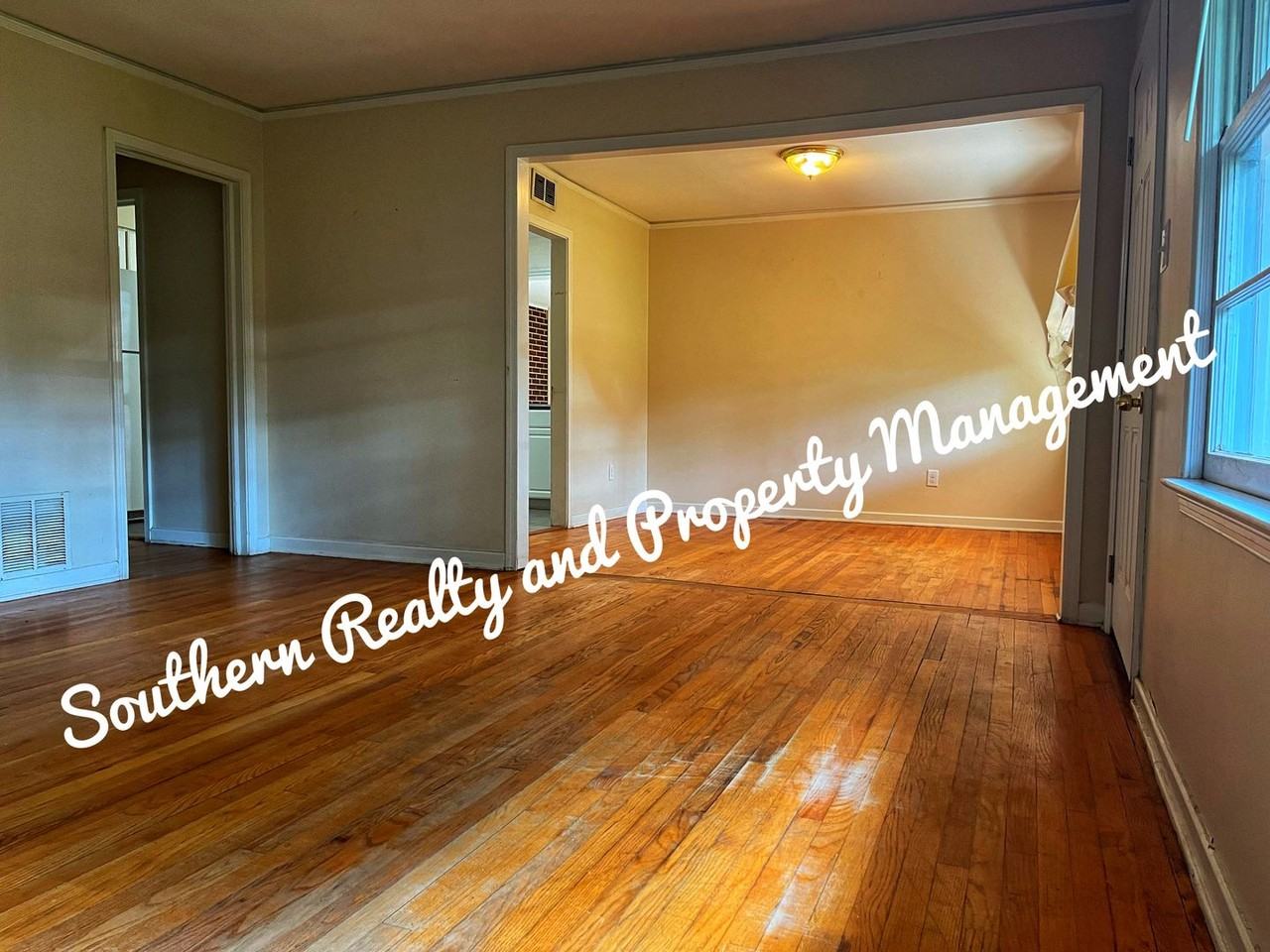 130 E Salem Dr - Photo 3 of 11