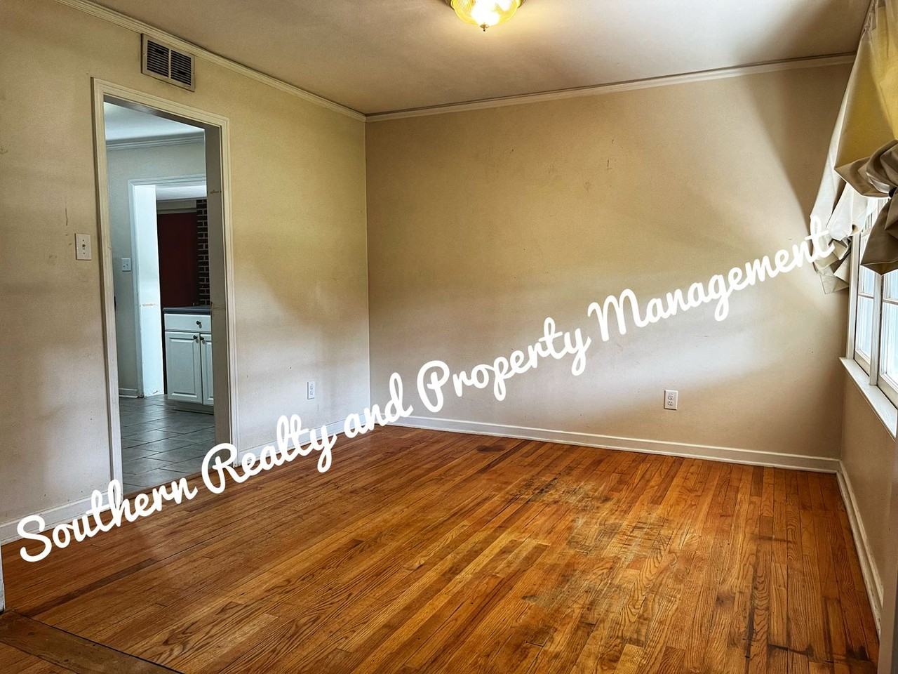 130 E Salem Dr - Photo 4 of 11