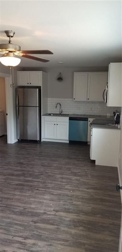 Nice Apartments Near Campus in Fayetteville - Photo 4 of 14