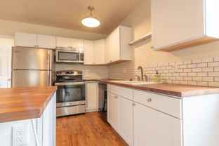 145 NE Sacramento - Photo 1 of 1