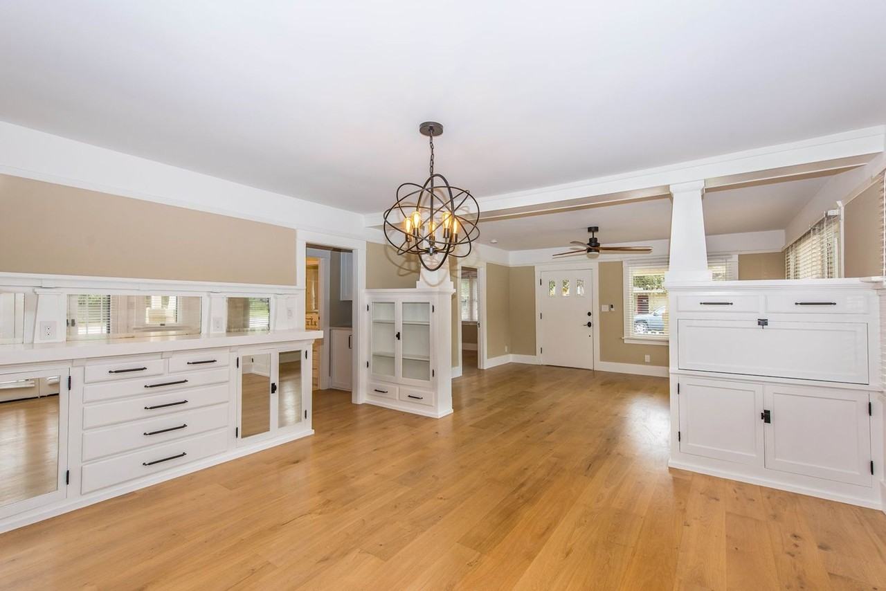 306 N Shaffer St - Photo 7 of 43