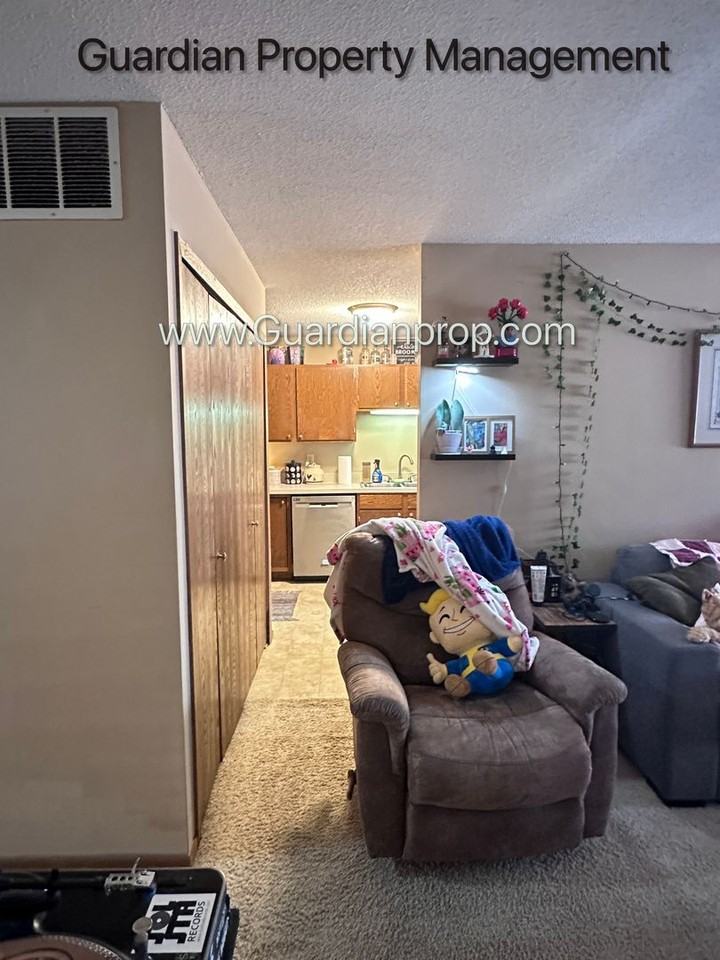 15800 26th Ave N #3A - Photo 5 of 20