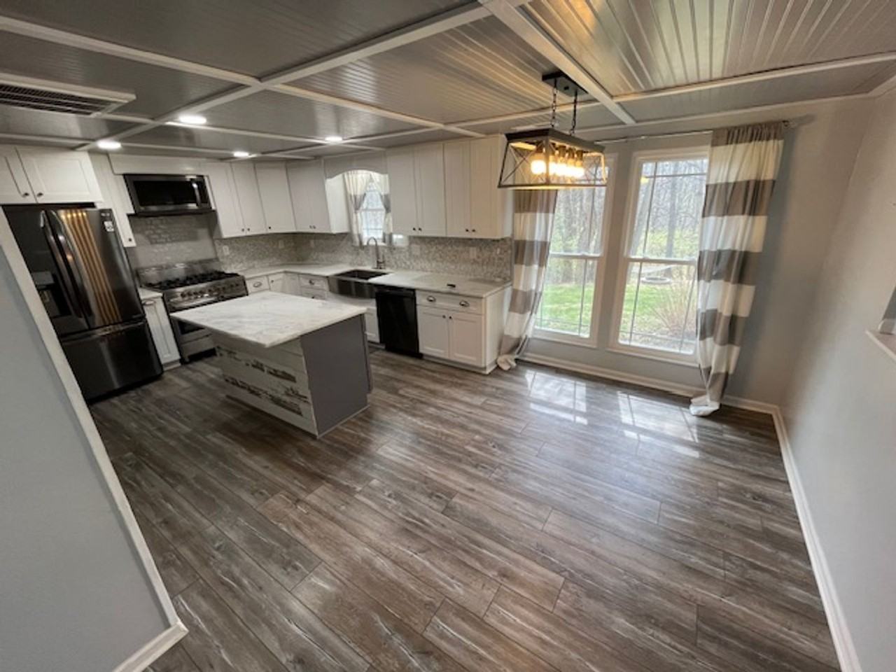 3321 Medoma Dr - Photo 4 of 42