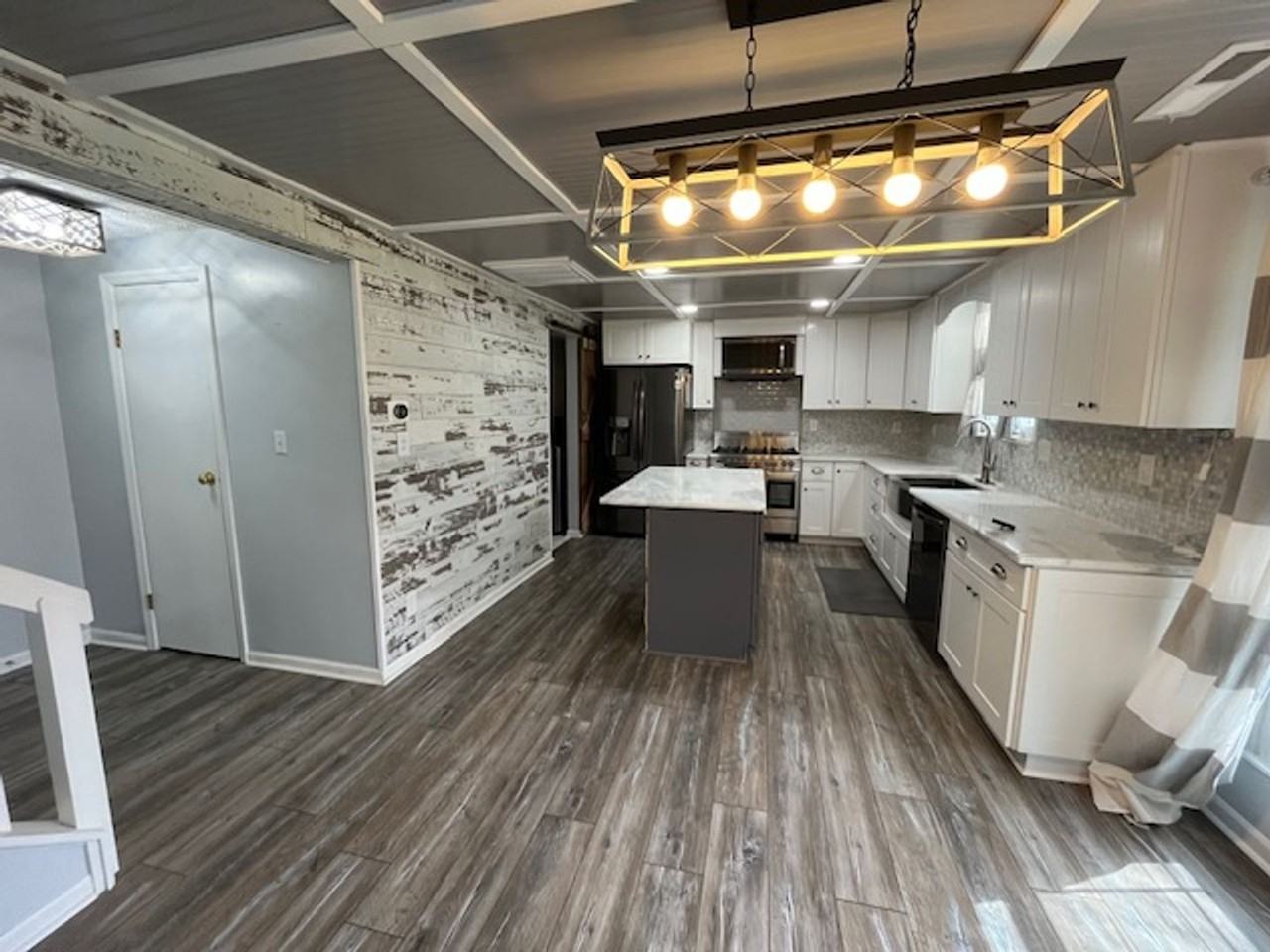 3321 Medoma Dr - Photo 5 of 42