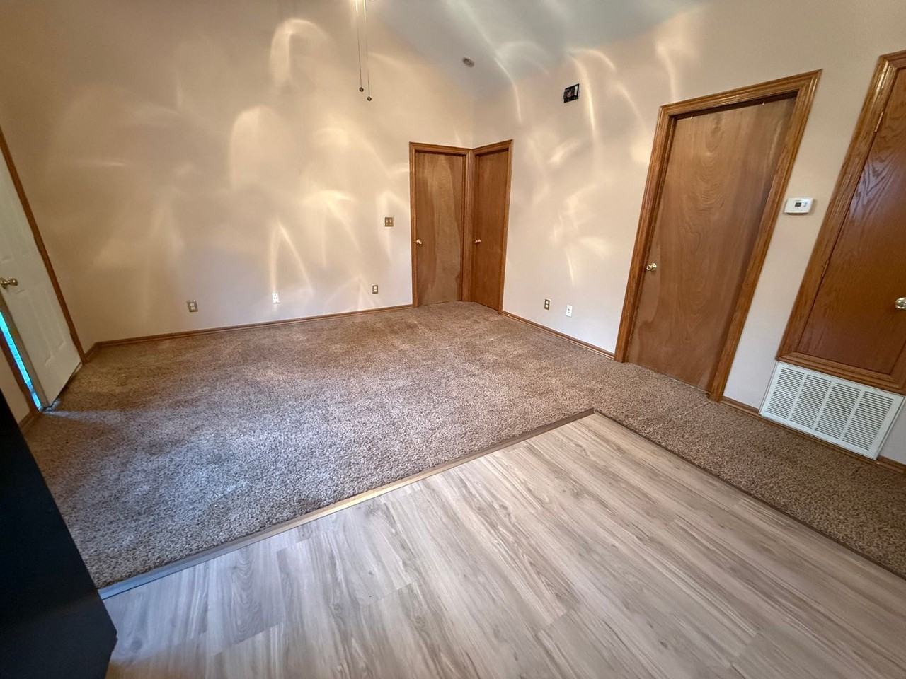 1035 Prospect Ave - Photo 4 of 10