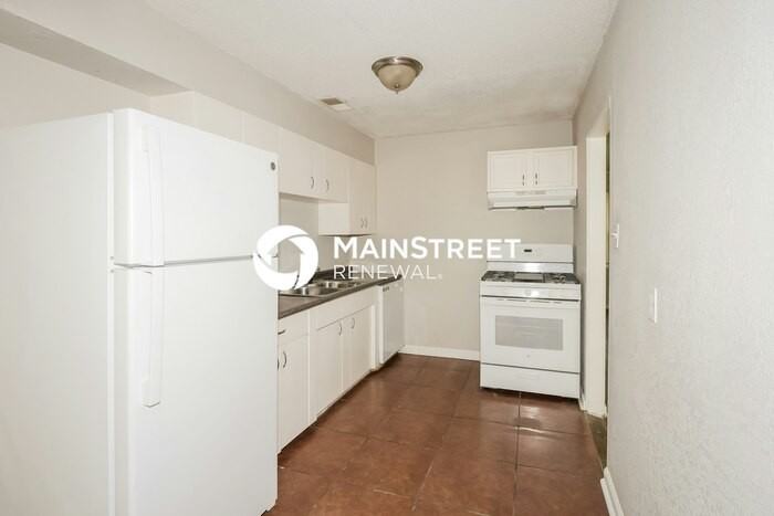 4065 Meadow Dr - Photo 3 of 17