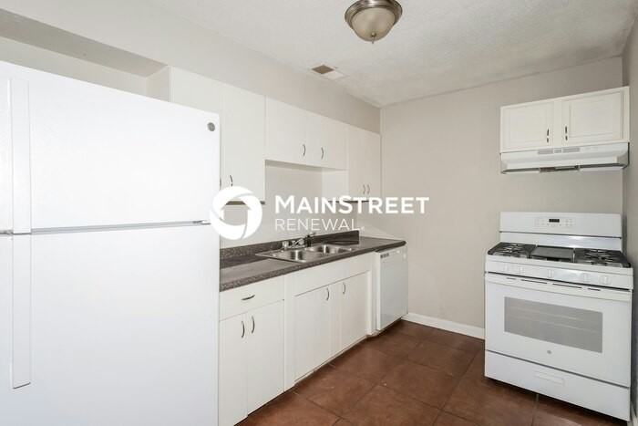 4065 Meadow Dr - Photo 5 of 17