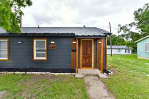 featured image of 616 N 22nd St