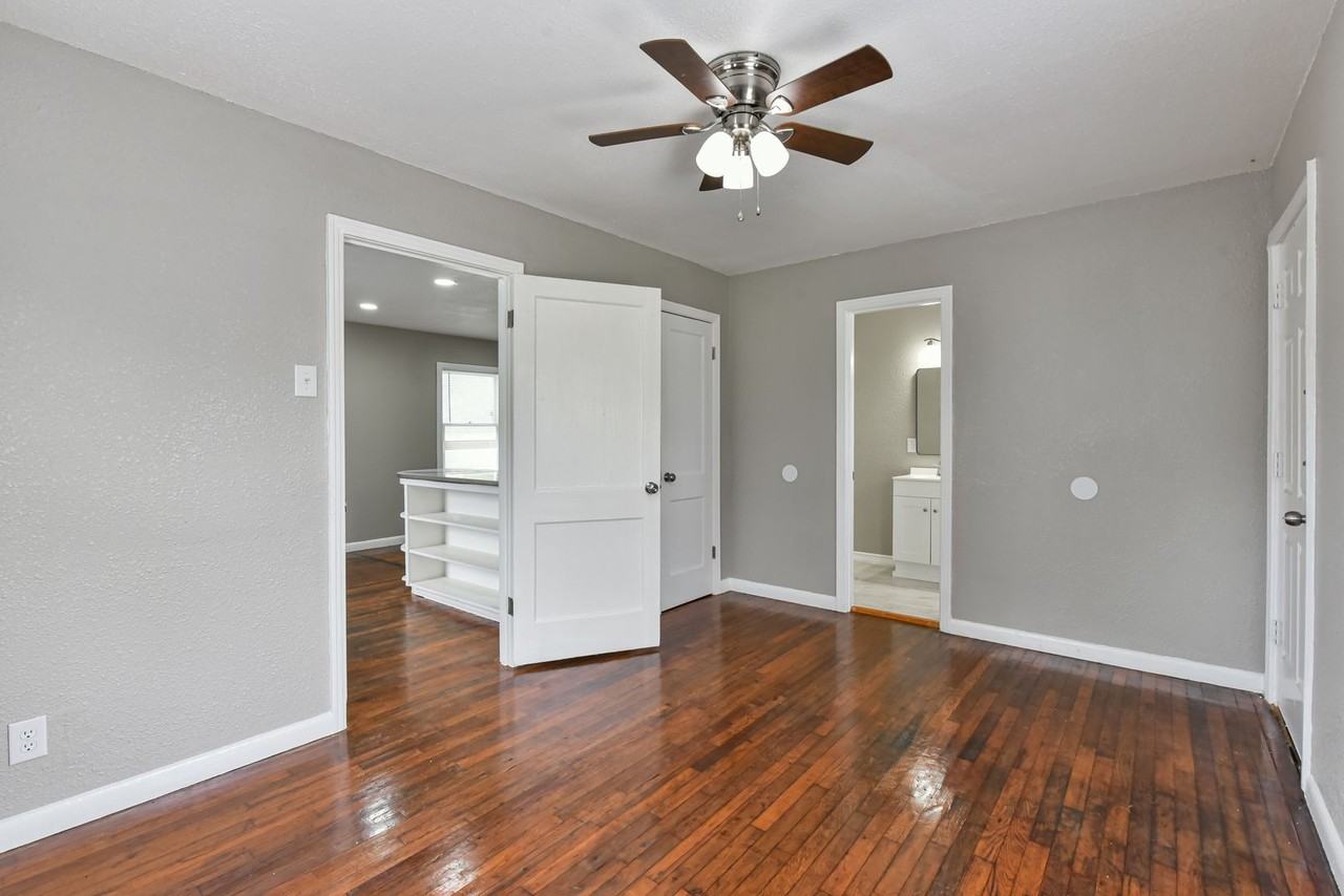 616 N 22nd St - Photo 7 of 10