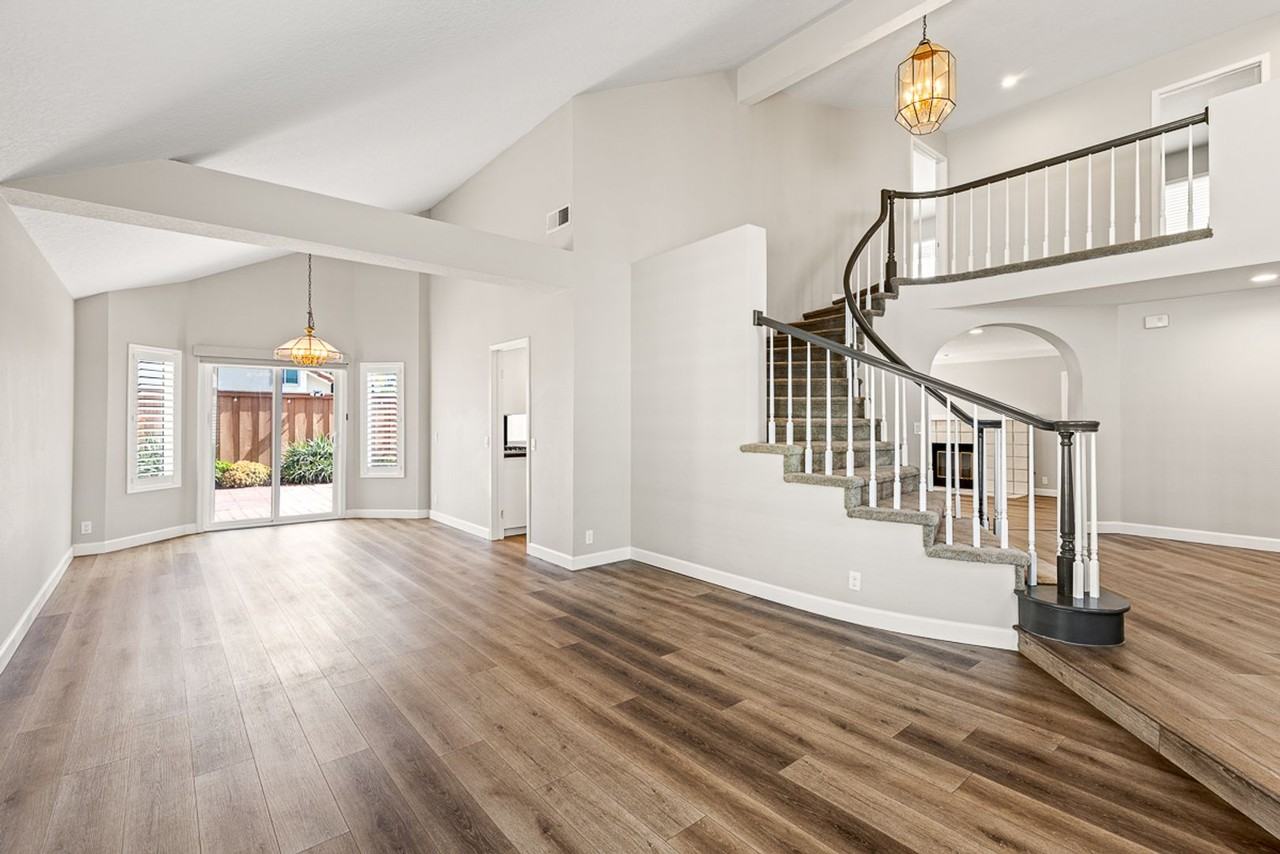 4266 Pilon Pt - Photo 4 of 15