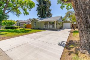 featured image of 2030 Roble Ave