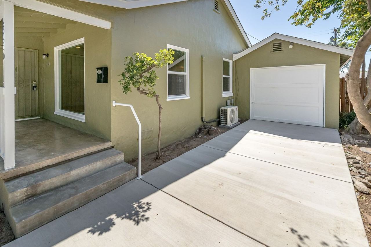 2030 Roble Ave - Photo 5 of 29