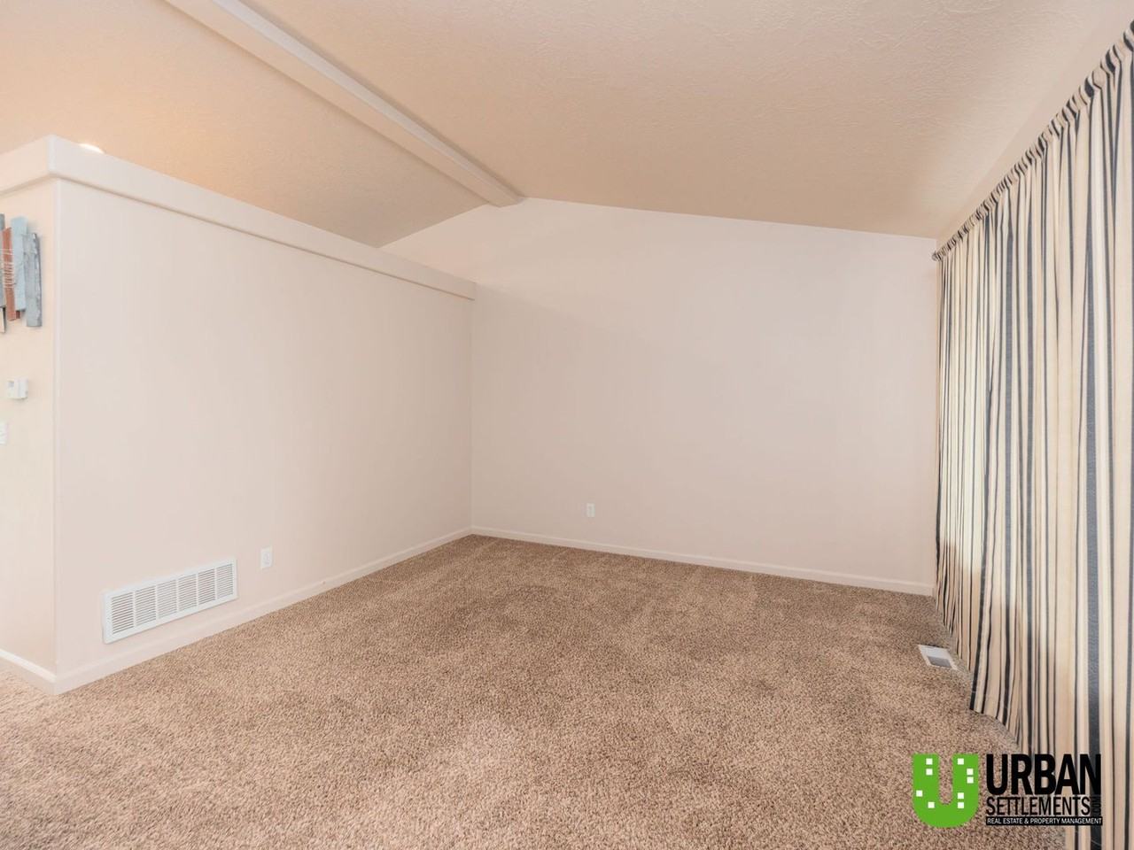 1910 S Canyon Woods Ln - Photo 2 of 28