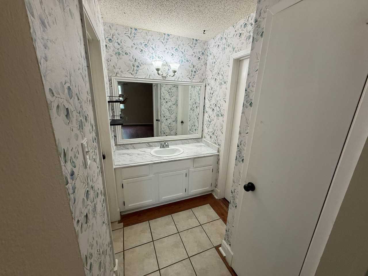 4310 Stallion Brook Ln - Photo 7 of 13