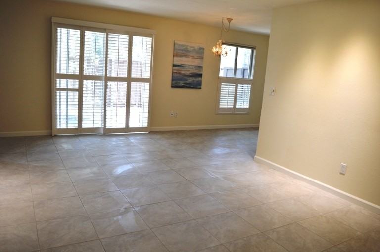 79 Forest Ln - Photo 4 of 15