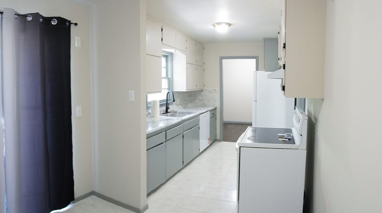 7238 E Morris St - Photo 6 of 11