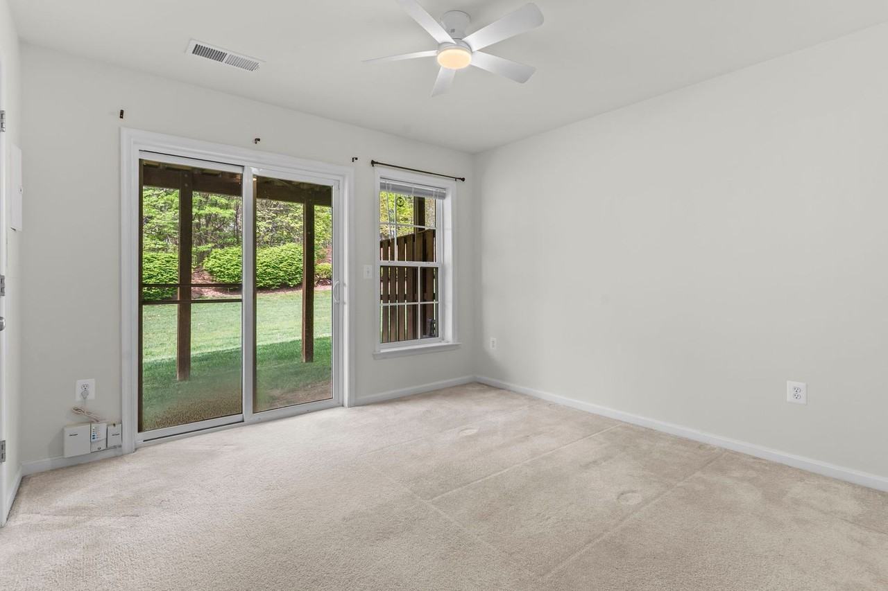 15641 John Diskin Cir - Photo 5 of 29