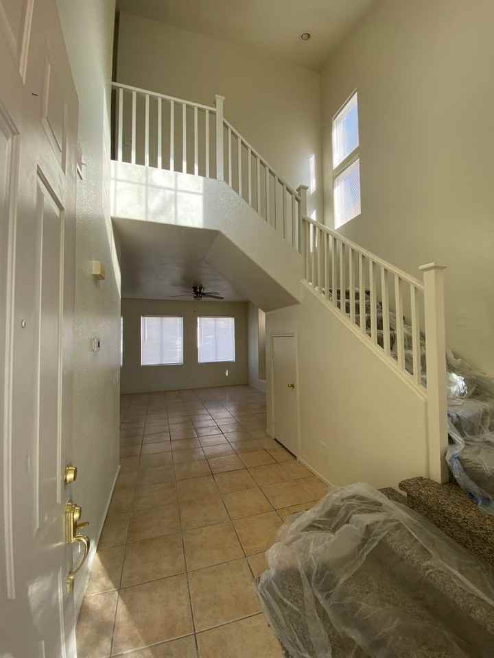 6655 Majestic Pearl Pl - Photo 3 of 29