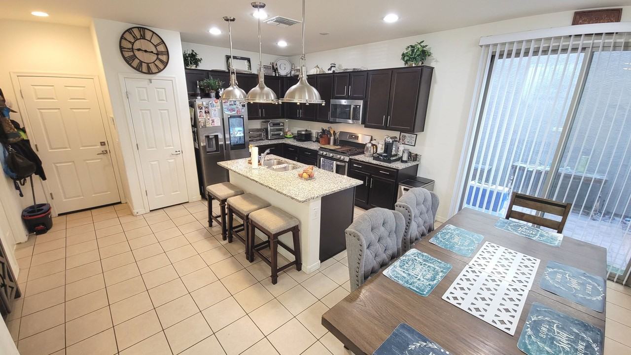 1648 S 82nd Way - Photo 7 of 50