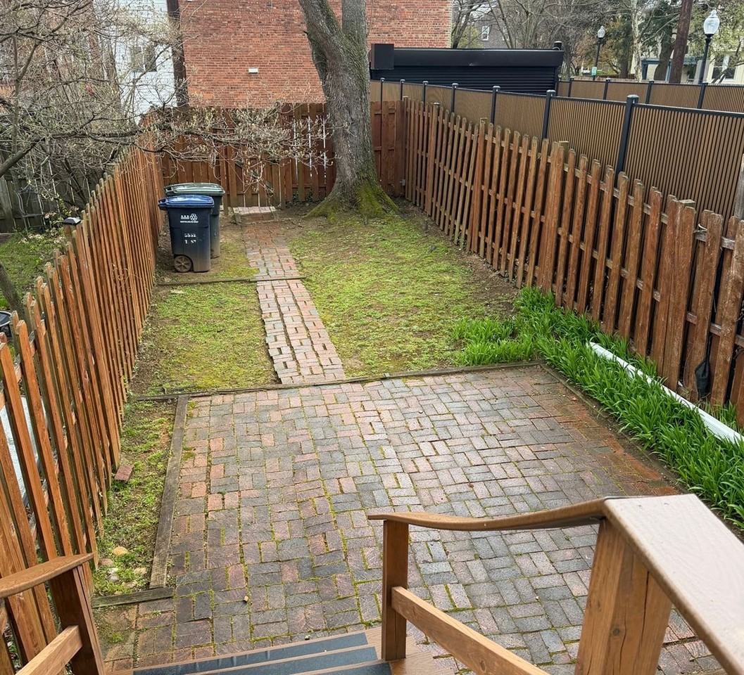 3552 T St Nw - Photo 3 of 3