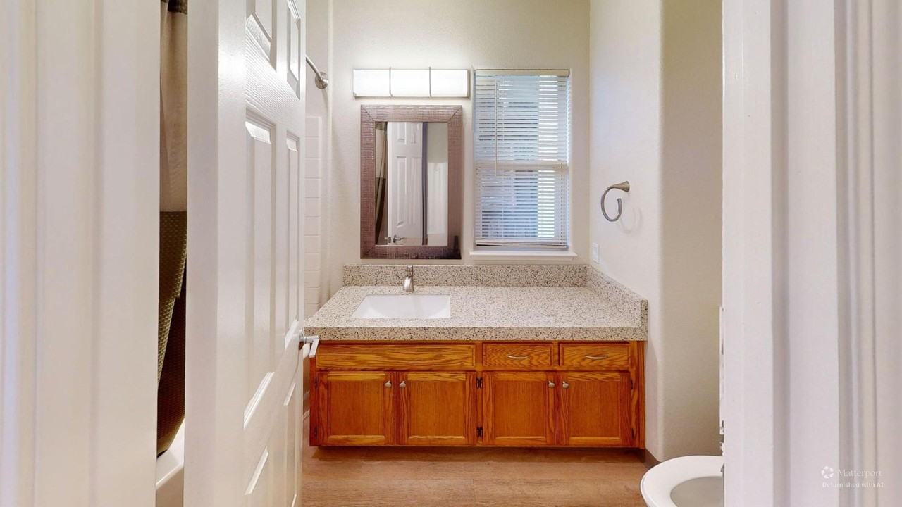 1783 Eardley Ave - Photo 7 of 14