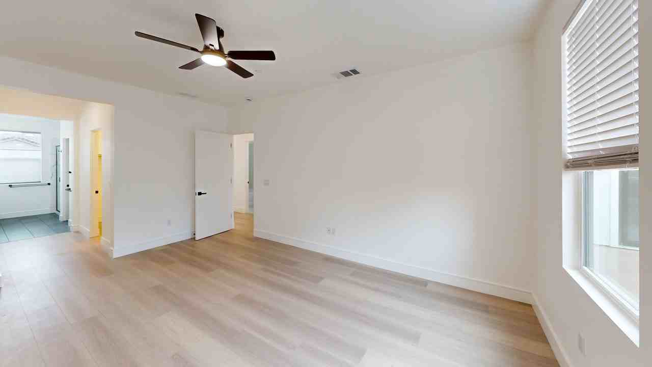 2299 San Miguel Ave - Photo 7 of 16