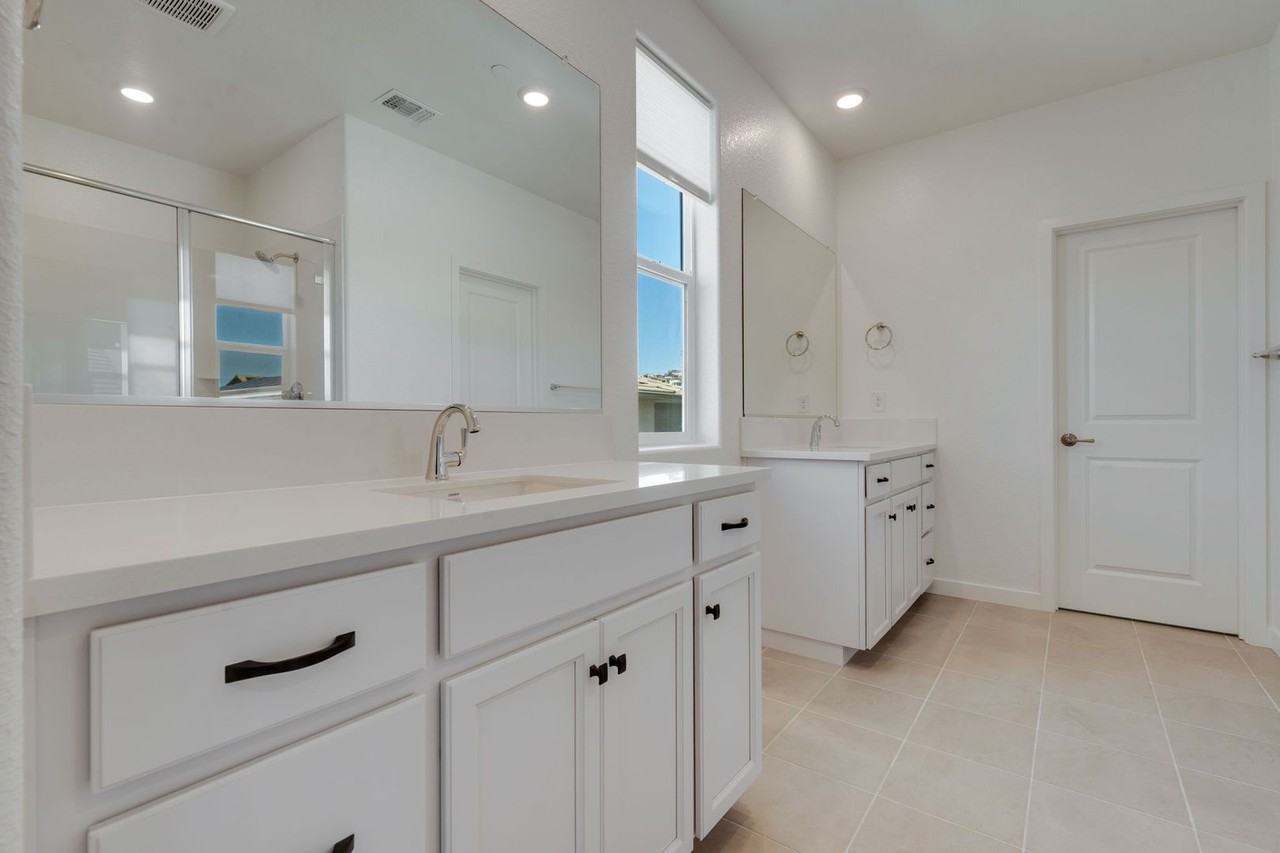 3421 Magnolia Way - Photo 4 of 45