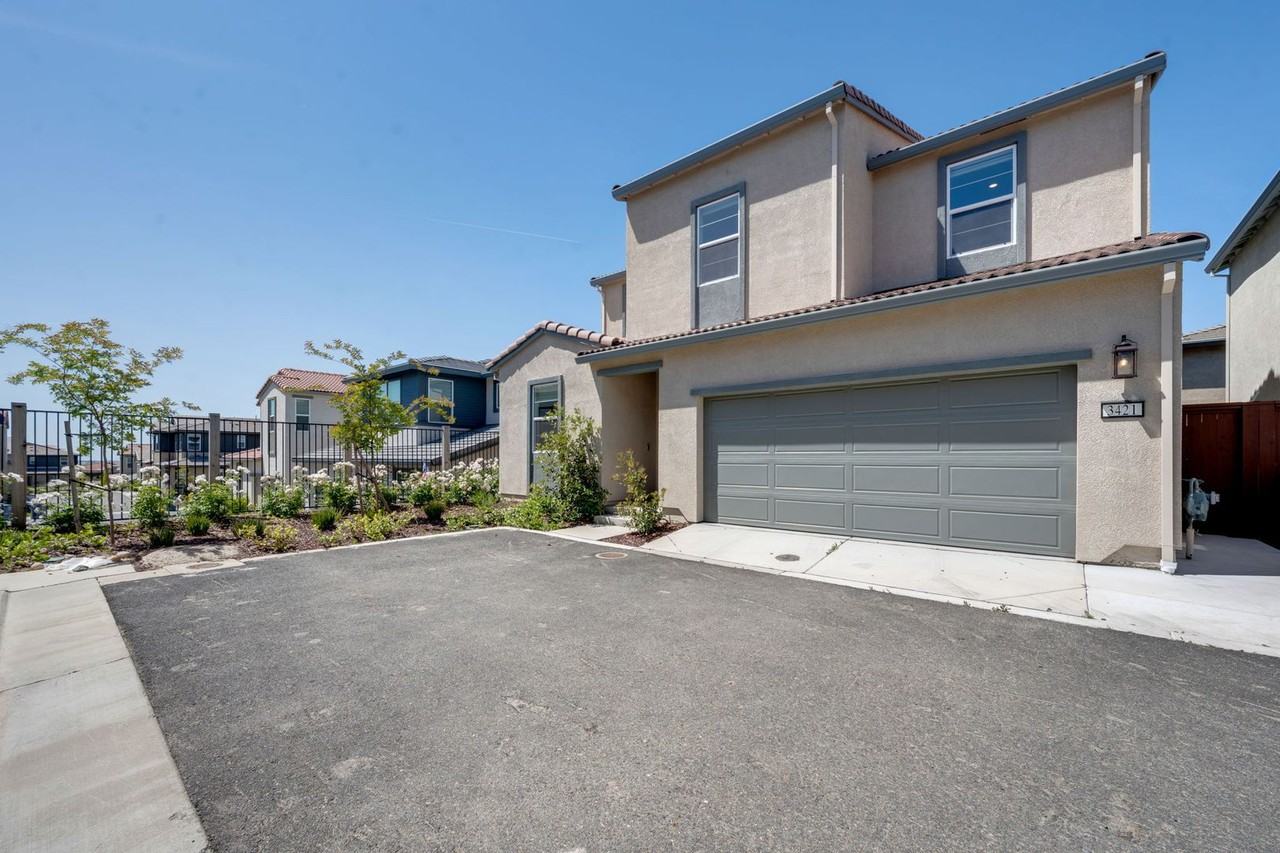 3421 Magnolia Way - Photo 7 of 45