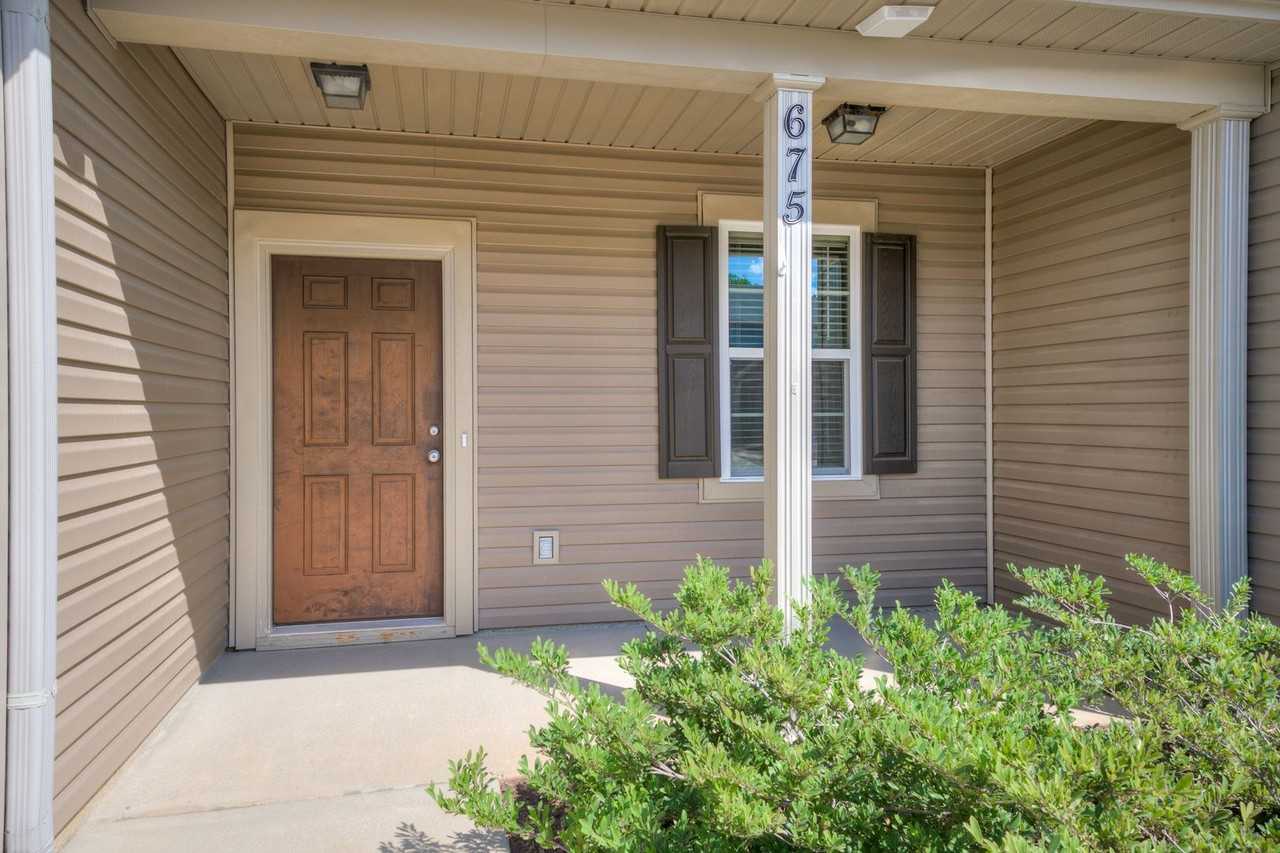 675 Red Cedar Ct - Photo 5 of 42