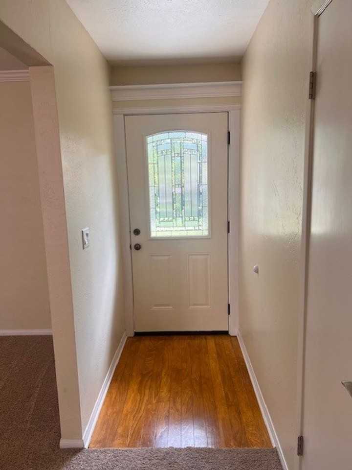 645 Roskilde Rd - Photo 4 of 38