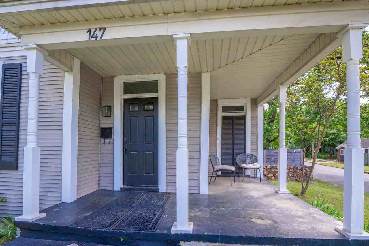 147 Booker St - Photo 4 of 33