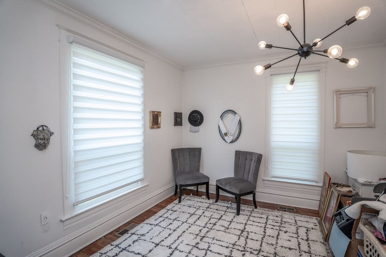 147 Booker St - Photo 7 of 33