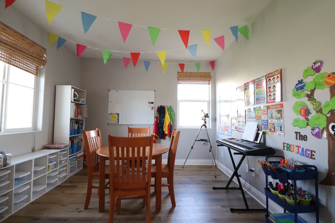 4533 Gusto Ct - Photo 4 of 18