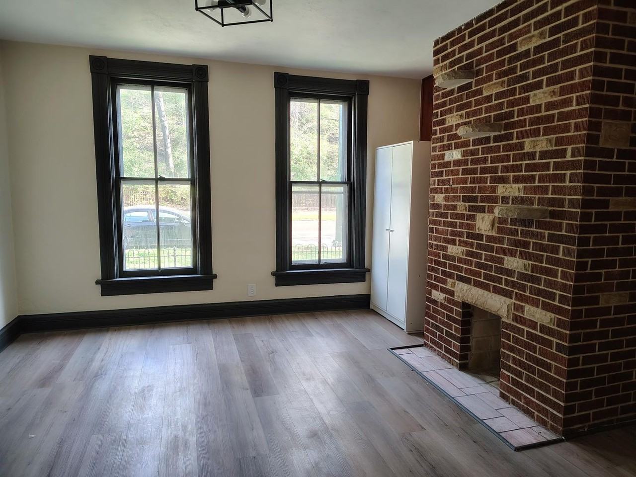 519 Wyoming St - Photo 2 of 30