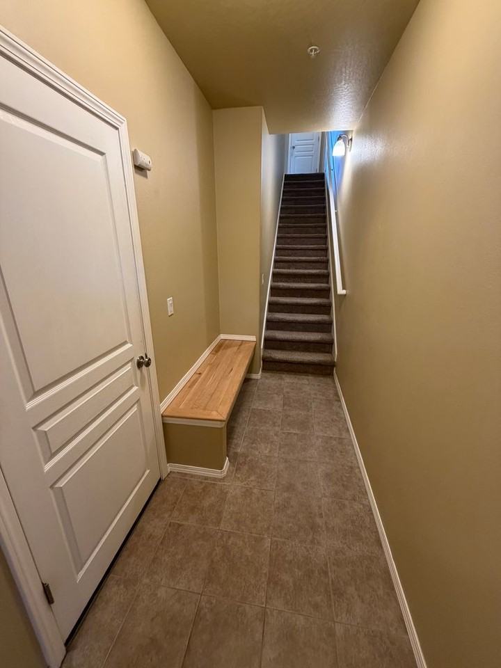 5943 Blue River Dr Se - Photo 3 of 40