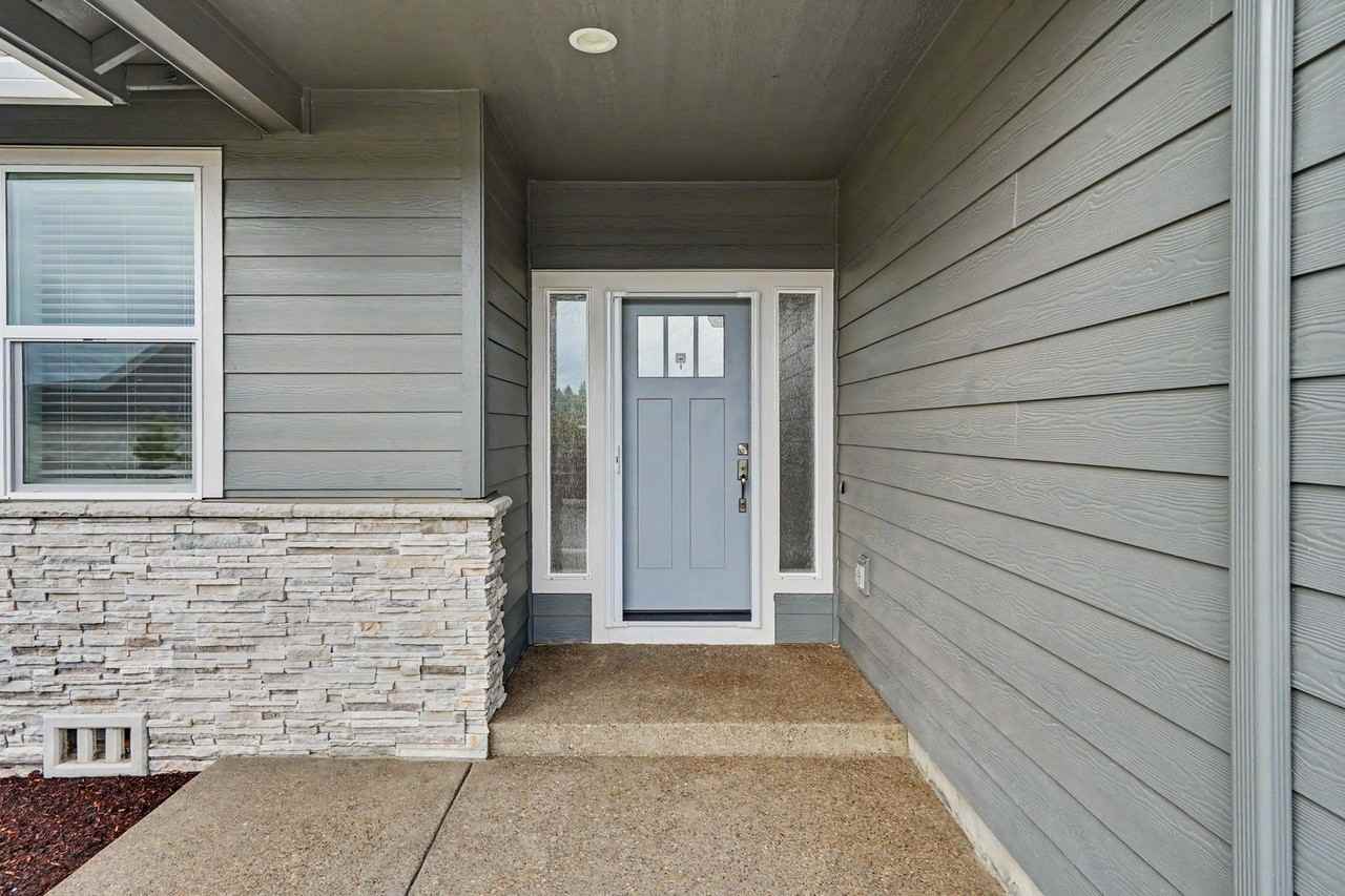 5252 Ava St Se - Photo 4 of 49