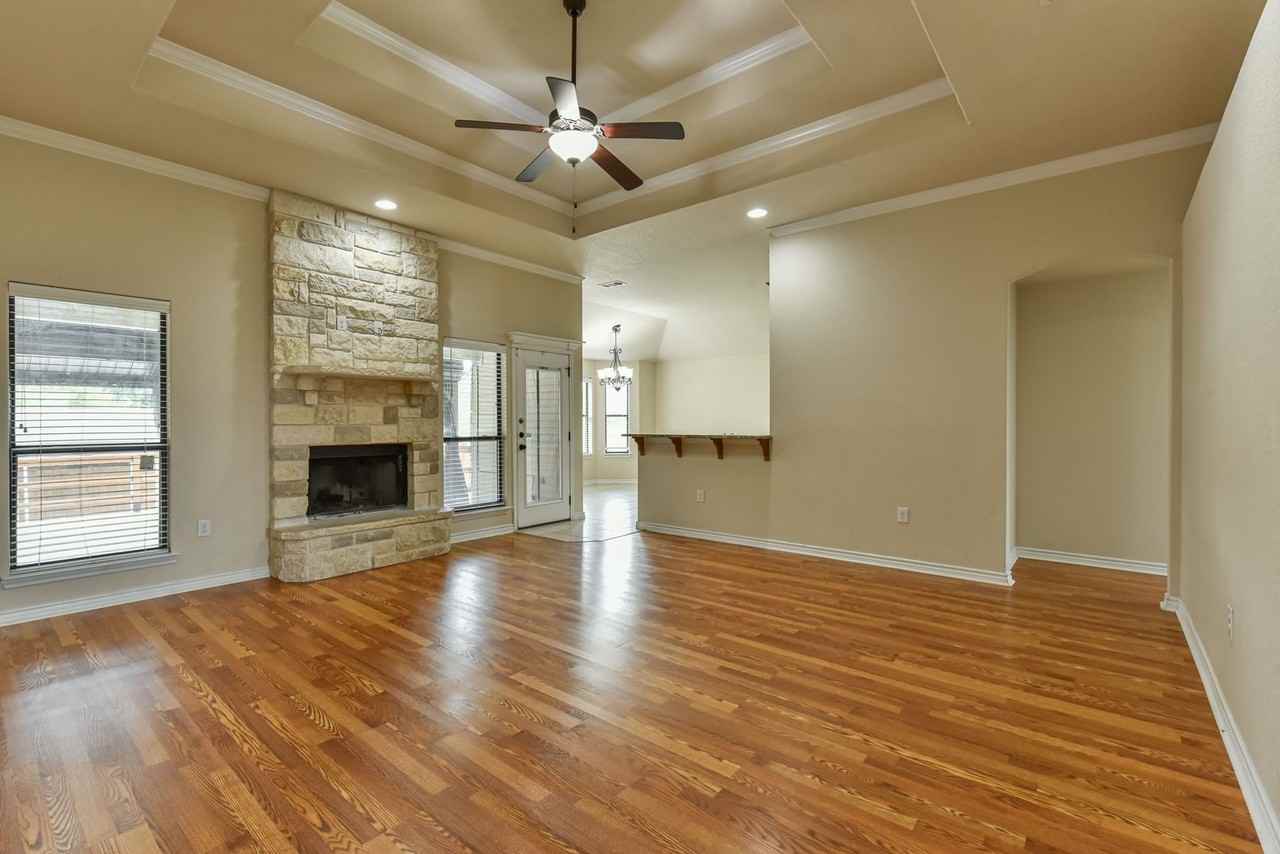 9700 Taylor Renee Dr - Photo 6 of 35